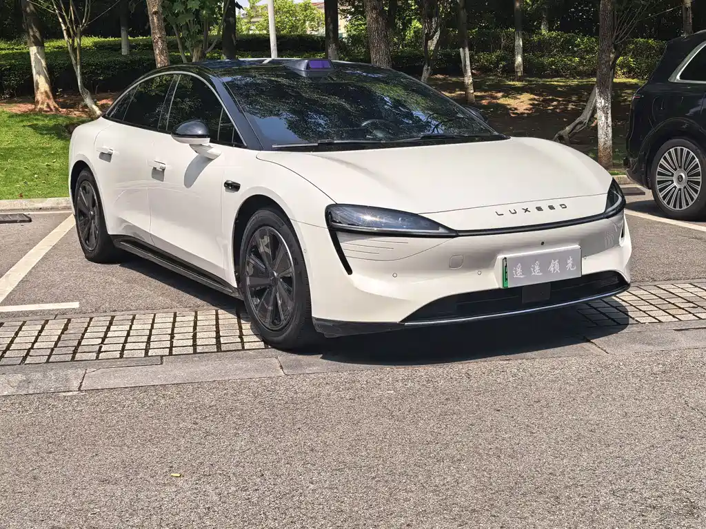 Luxeed Zhijie S7 2024