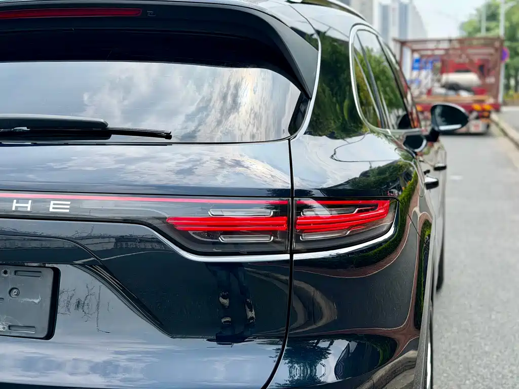 Porsche Cayenne 2019 — фото 11
