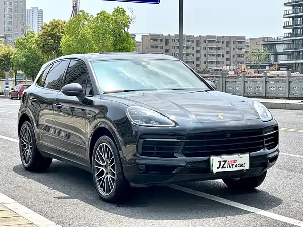 Porsche Cayenne New Energy 2021