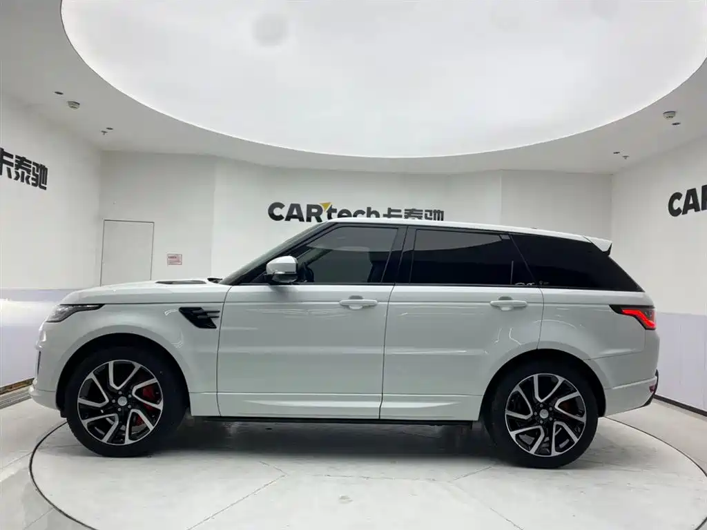 Land Rover Sport 2020 — фото 8