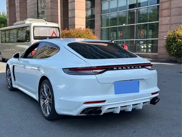 Porsche Panamera 2017