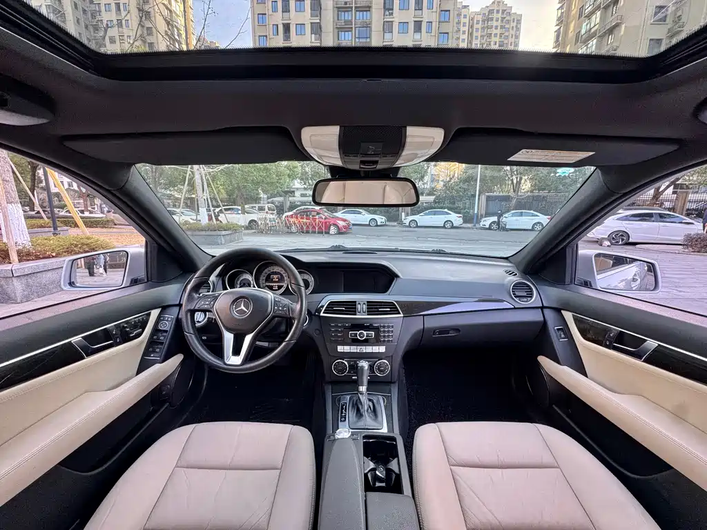Mercedes-Benz C-Class 2013 — фото 18