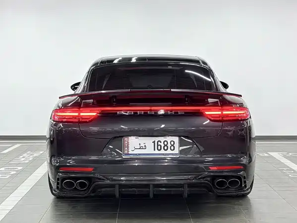 Porsche Panamera 2018