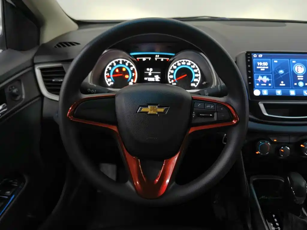 Chevrolet Cavalier 2018 — фото 11