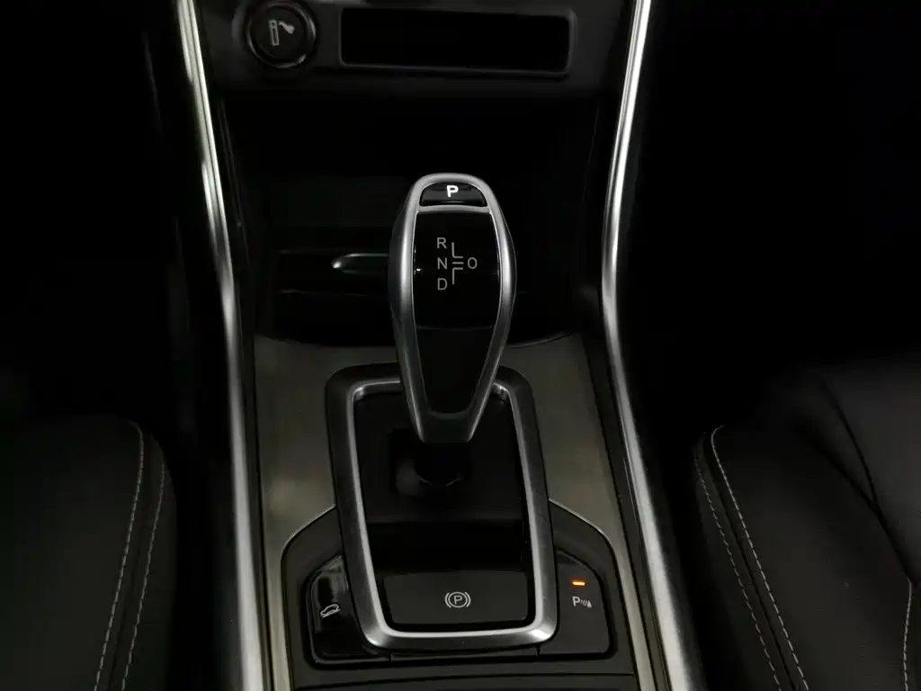 BYD Song New Energy 2017 — фото 13
