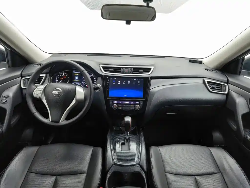 Nissan X-Trail 2015