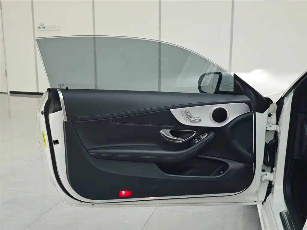 Mercedes-Benz C-Class 2020