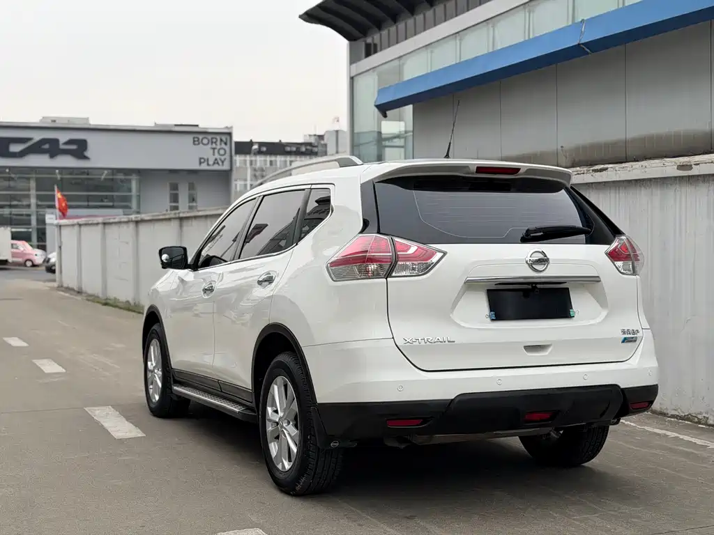 Nissan X-Trail 2016 — фото 11