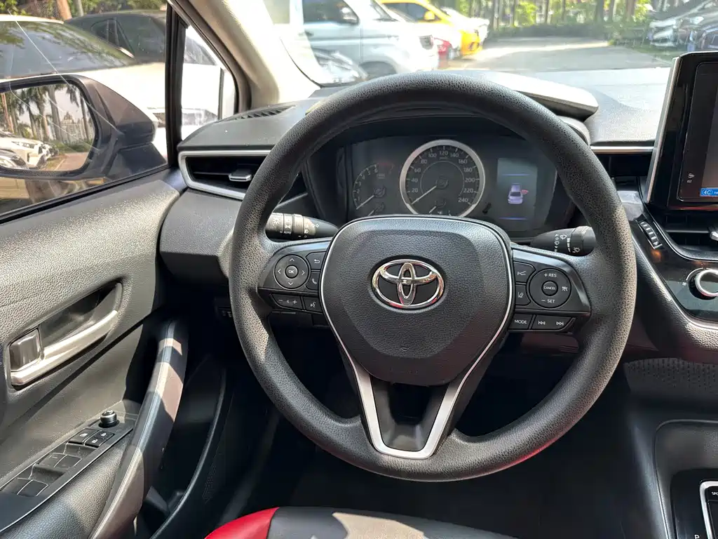 Toyota Corolla 2022 — фото 15