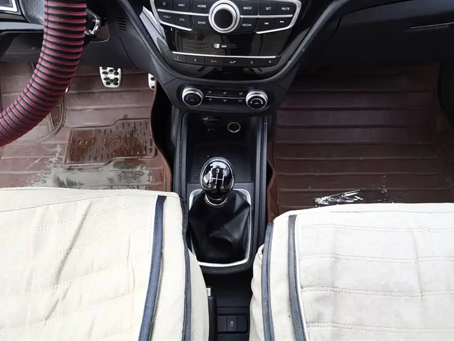 Haval H1 2015 — фото 16