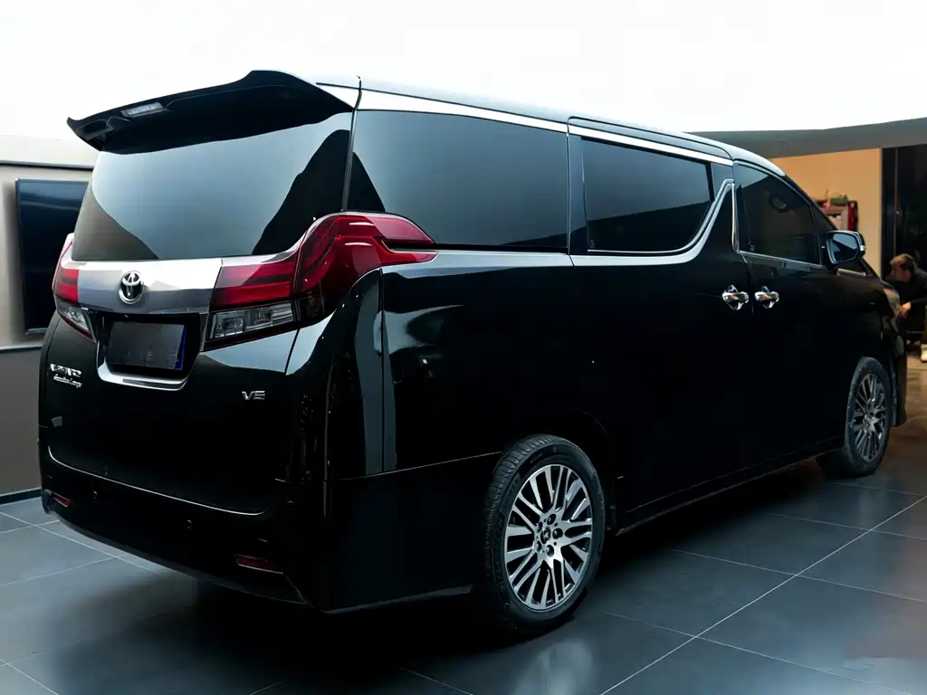 Toyota Alphard 2017 — фото 5