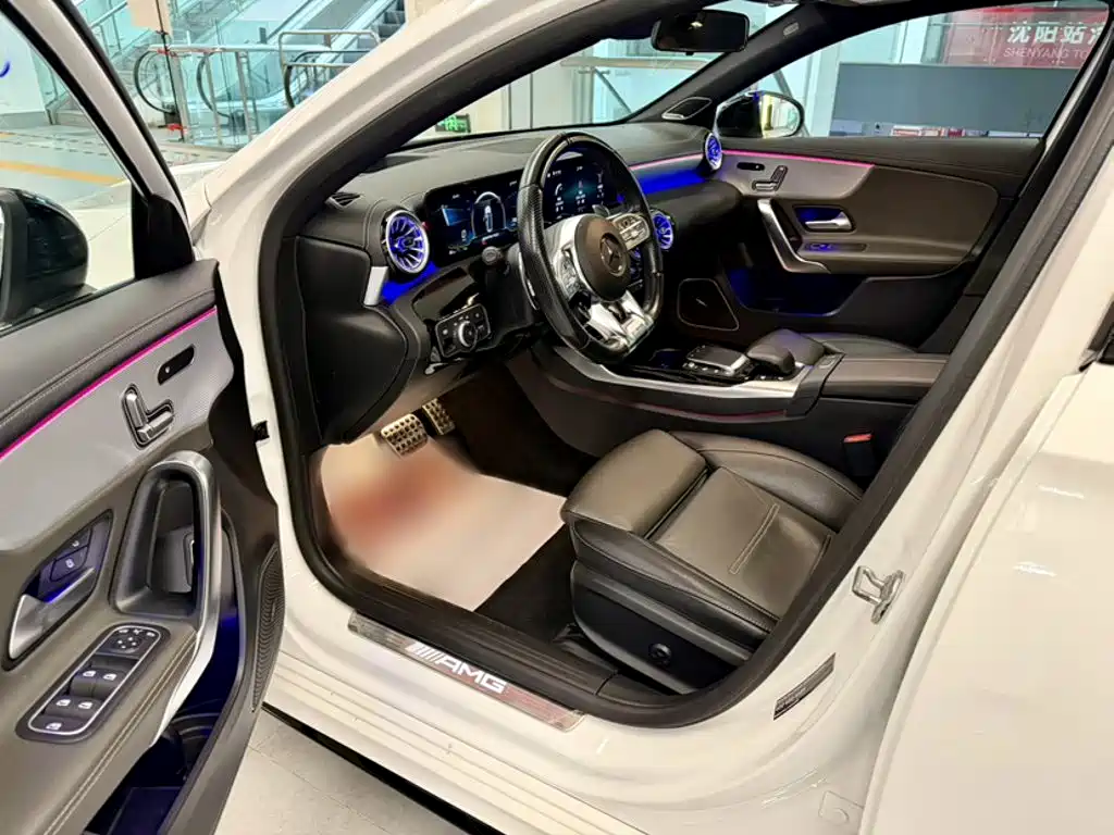 Mercedes-Benz A-Class AMG 2022 — фото 10