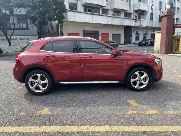 Mercedes-Benz GLA 2019