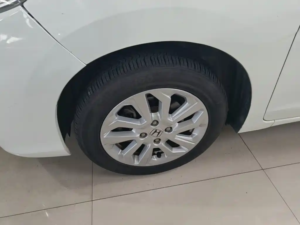 Honda Fit 2018 — фото 23
