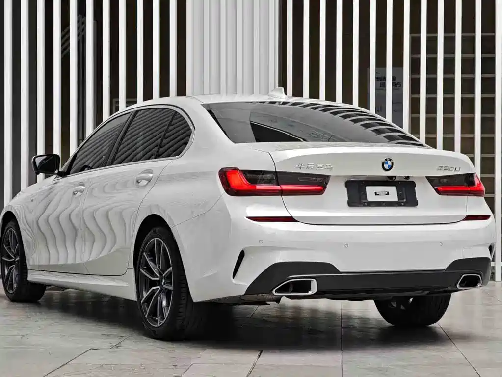 BMW 3 Series 2022 — фото 14
