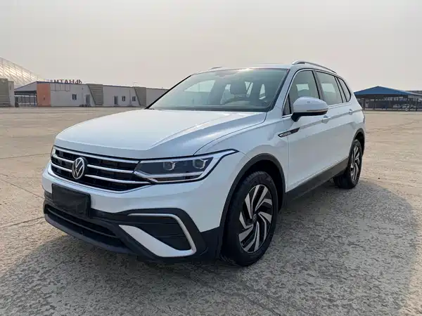 Volkswagen Tiguan L 2023