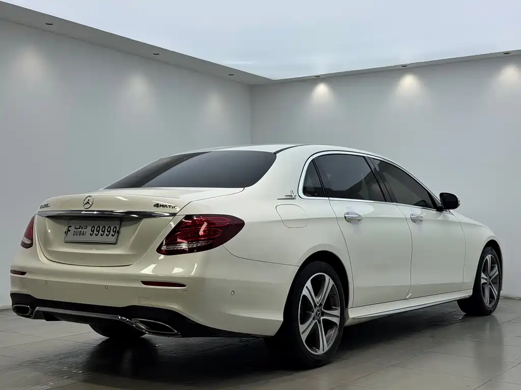 Mercedes-Benz E-Class 2019 — фото 7