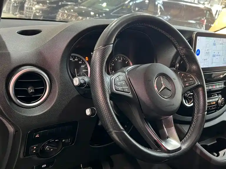Mercedes-Benz Vito 2020 — фото 10