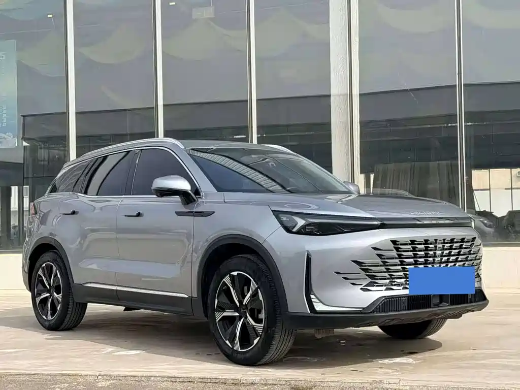 BAIC X7 2023 — фото 3