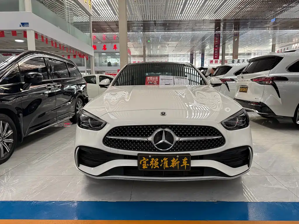 Mercedes-Benz C-Class 2023 — фото 1