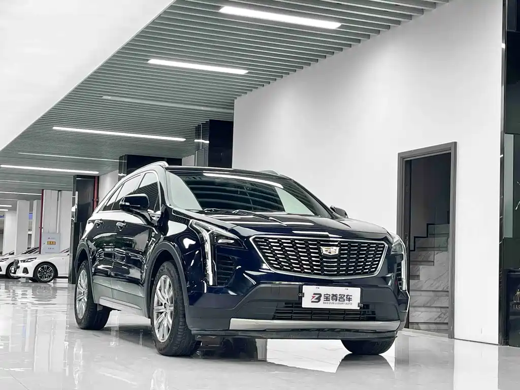 Cadillac XT4 2021 — фото 3