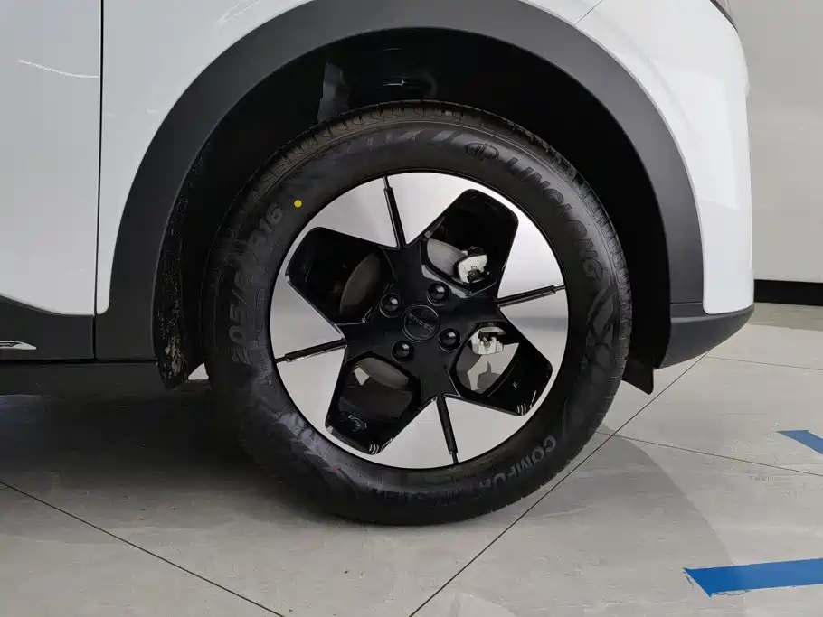 Geely Galaxy Starwish 2025
