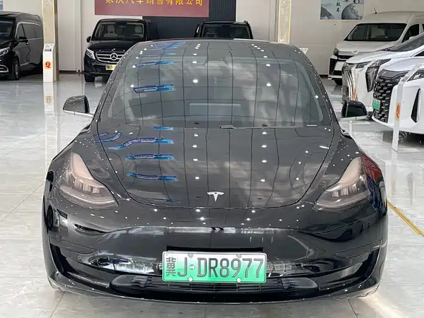 Tesla Model 3 2020