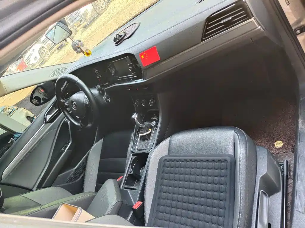 Volkswagen Sagitar 2019