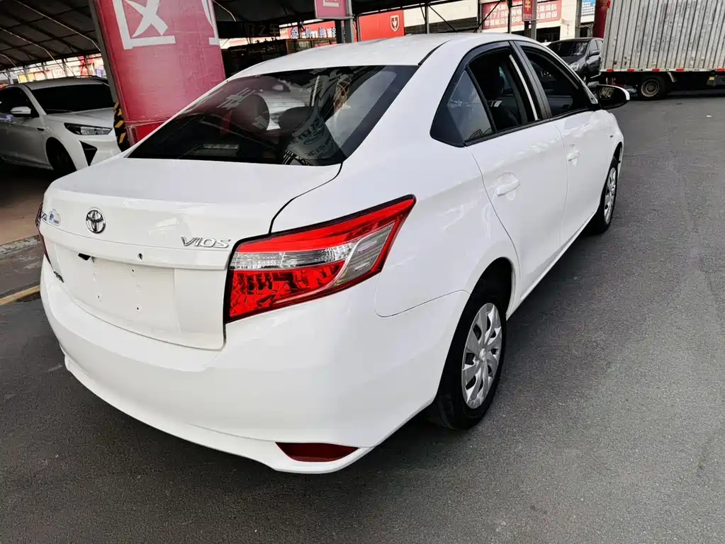 Toyota Vios 2016 — фото 11