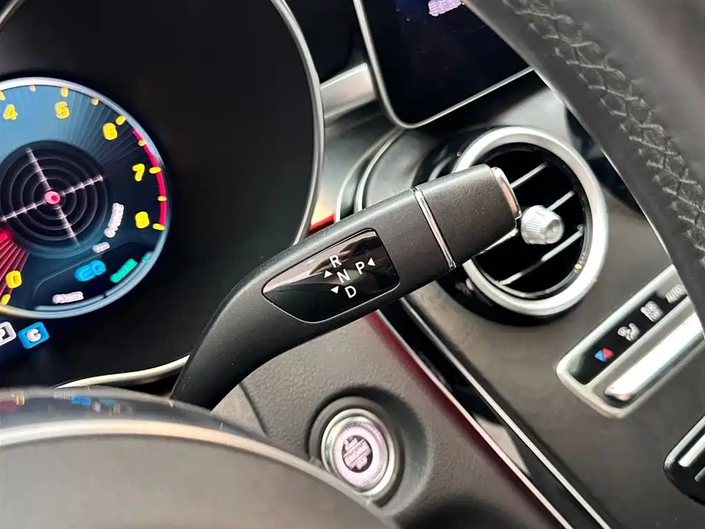 Mercedes-Benz C-Class 2020 — фото 18