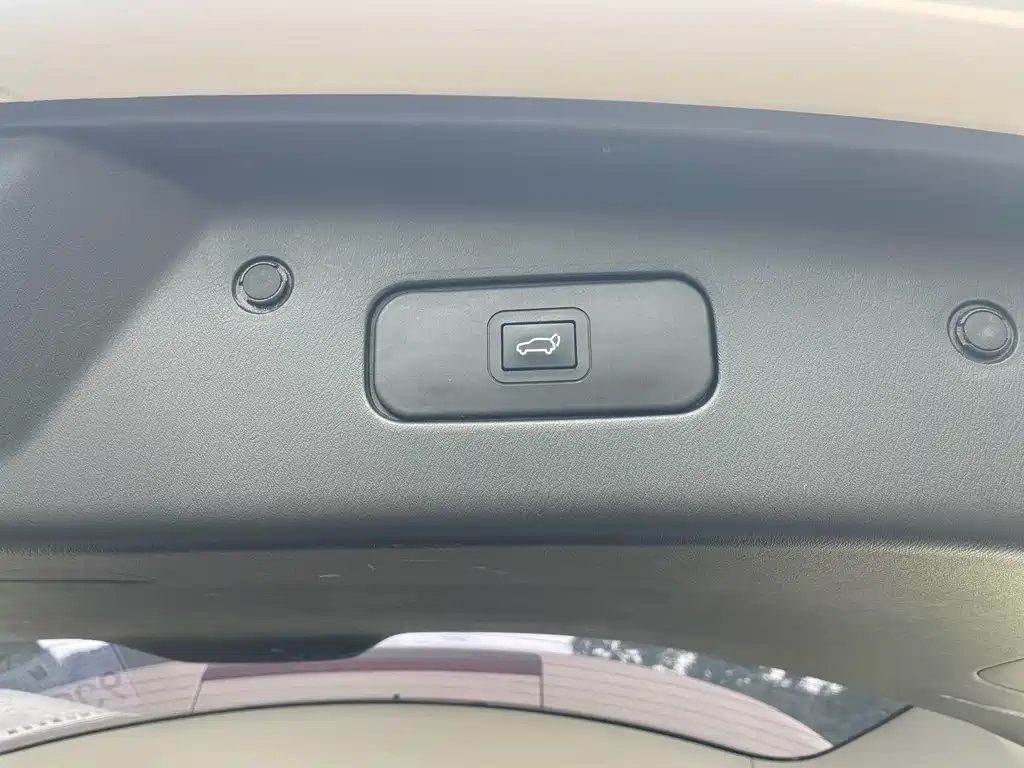 Nissan Patrol 2018 — фото 19