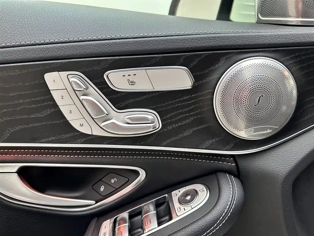 Mercedes-Benz C-Class 2020 — фото 16