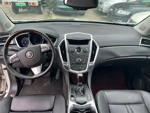 Cadillac SRX 2012