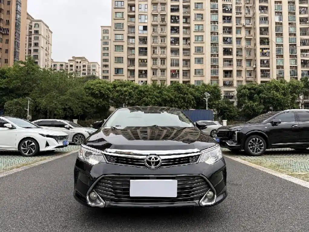 Toyota Camry 2016