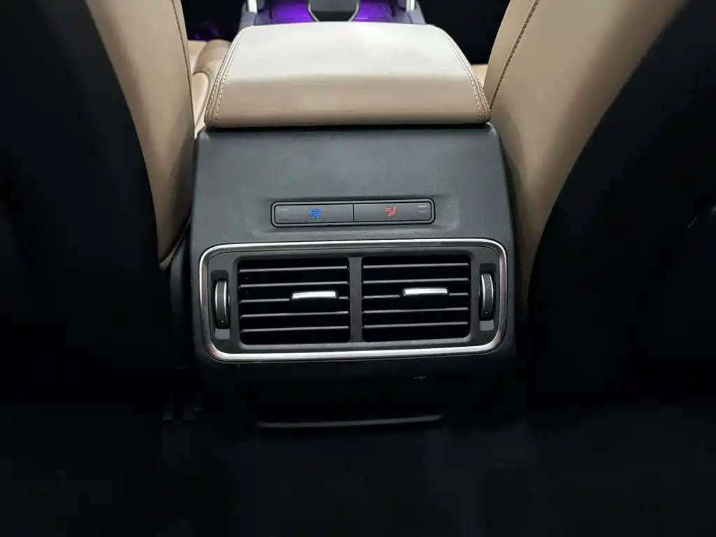 Land Rover Discovery Sport 2025 — фото 20