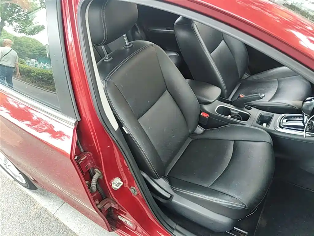 Nissan Tiida 2020 — фото 24
