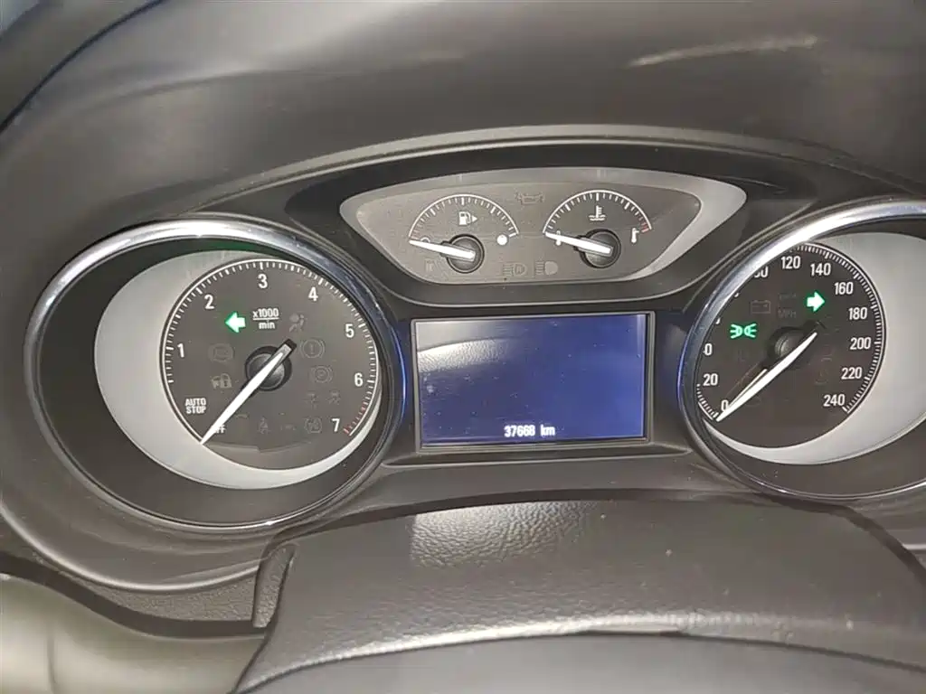 Buick Envision Plus 2022 — фото 12