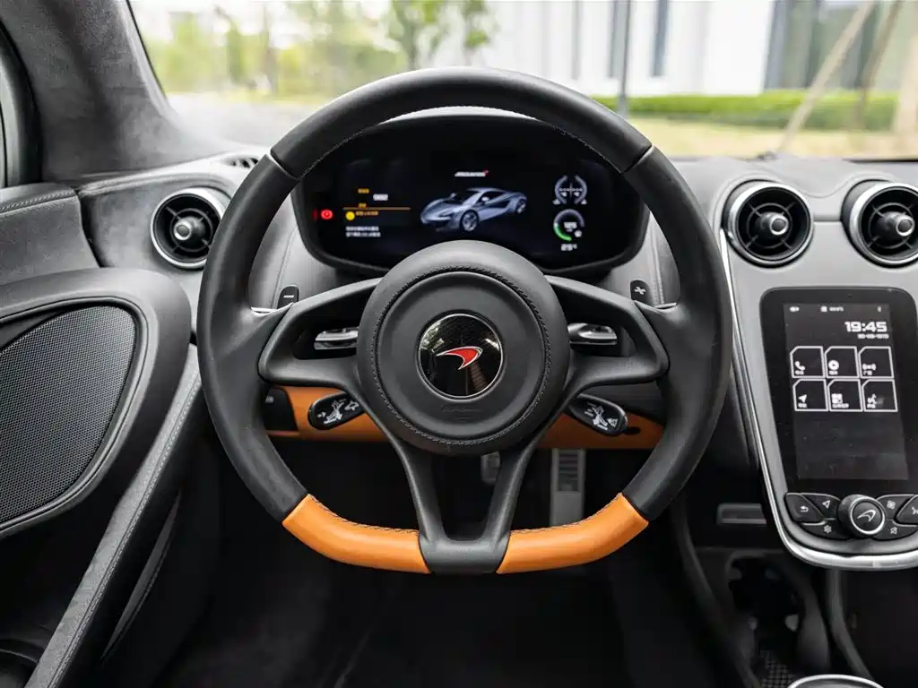McLaren 570 2019 — фото 11