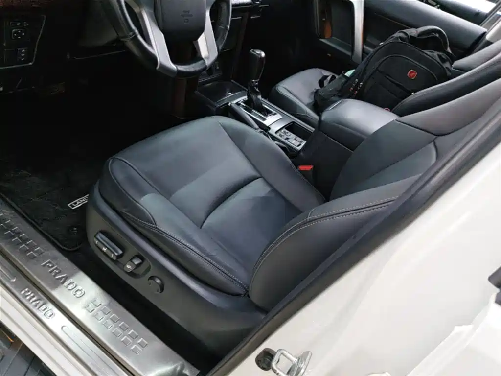 Toyota Prado 2016 — фото 15