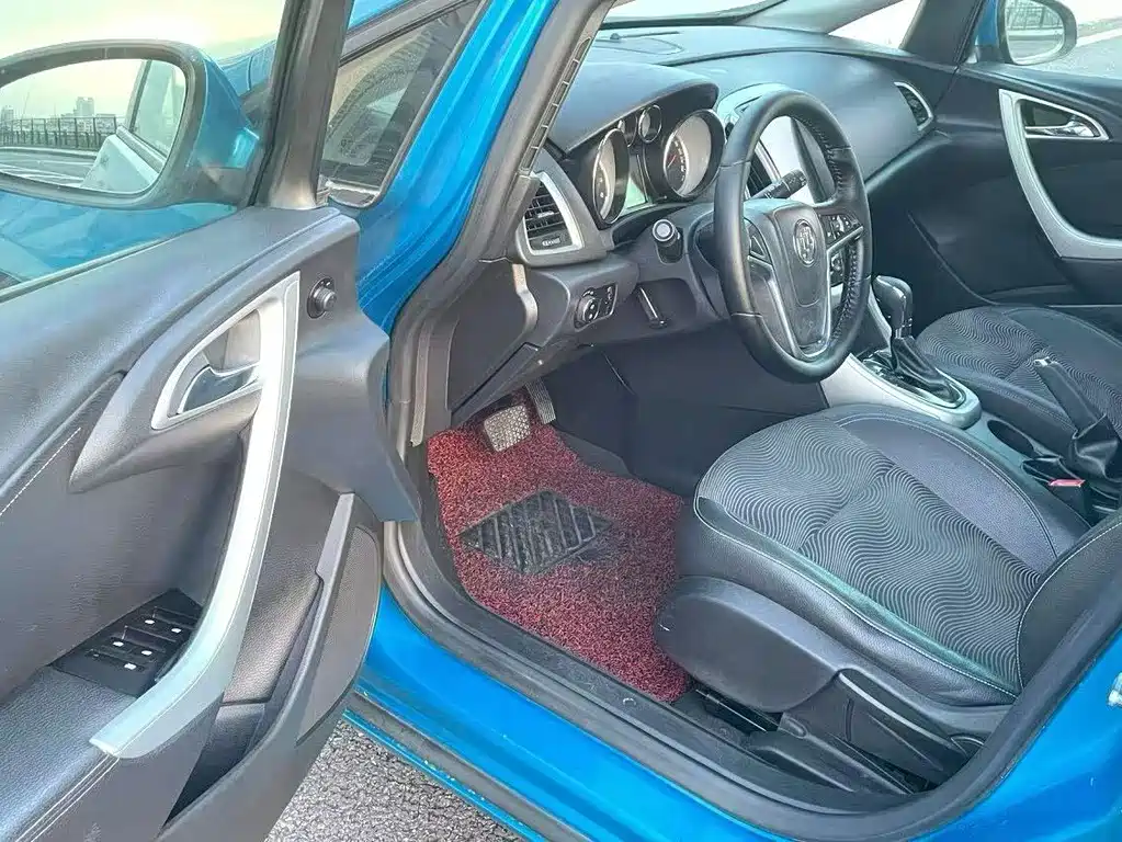 Buick Excelle 2010