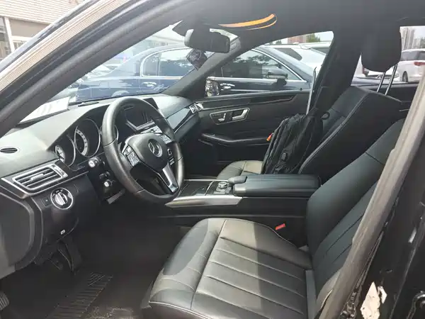 Mercedes-Benz E-Class 2015