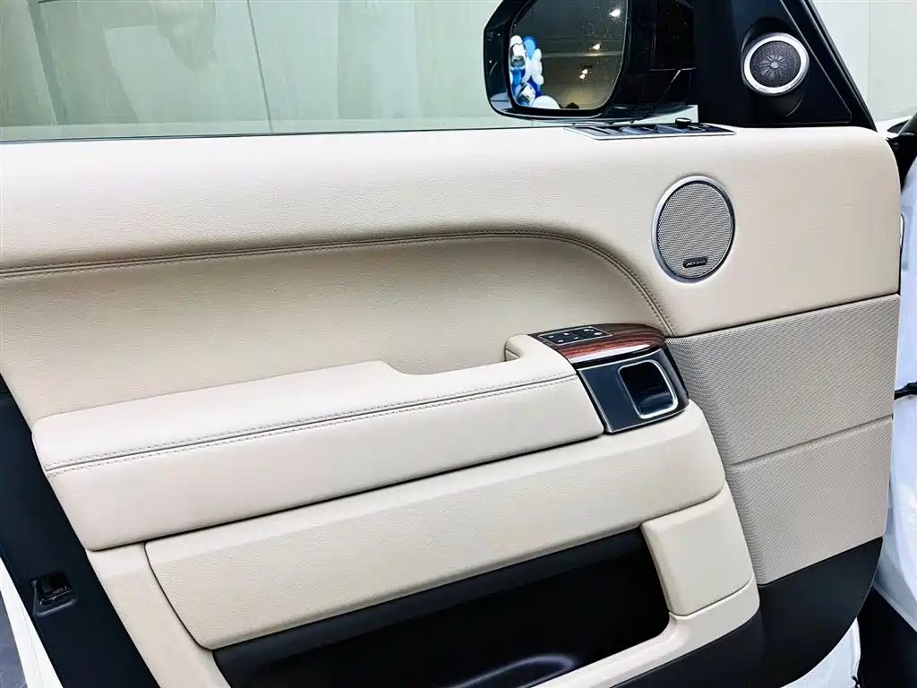Land Rover Range Rover 2017 — фото 11