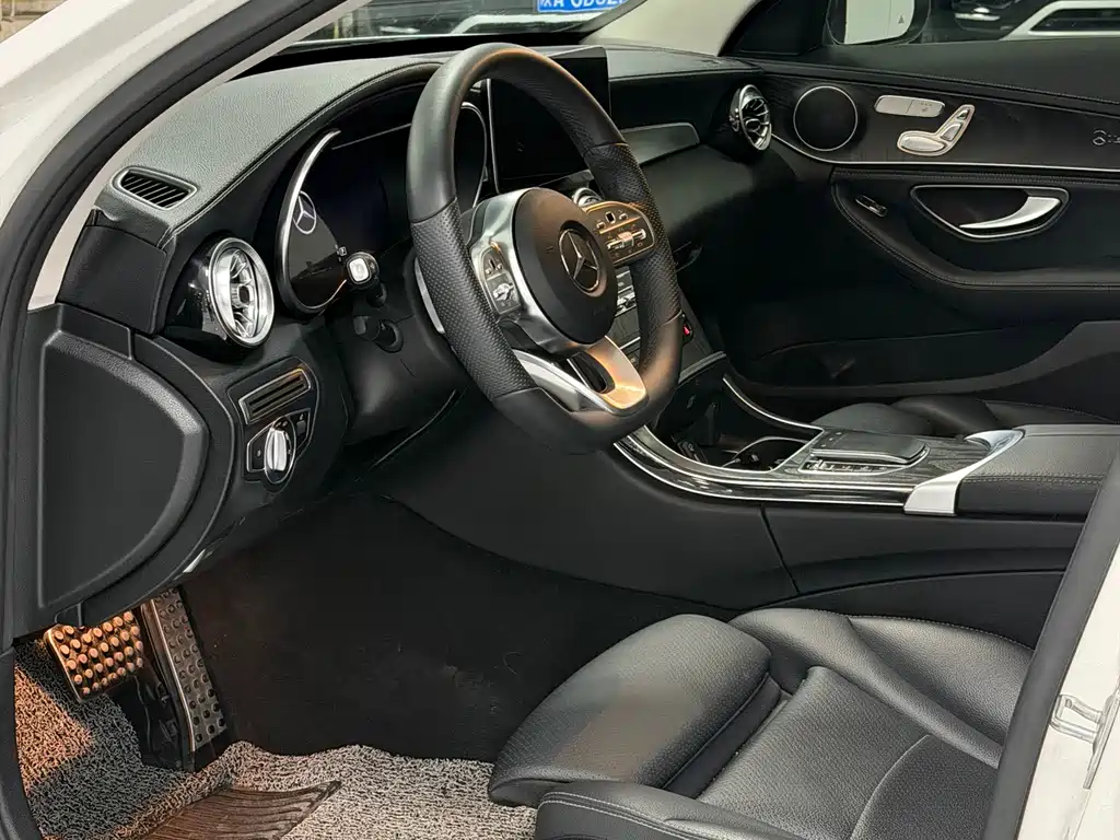 Mercedes-Benz C-Class 2020 — фото 4