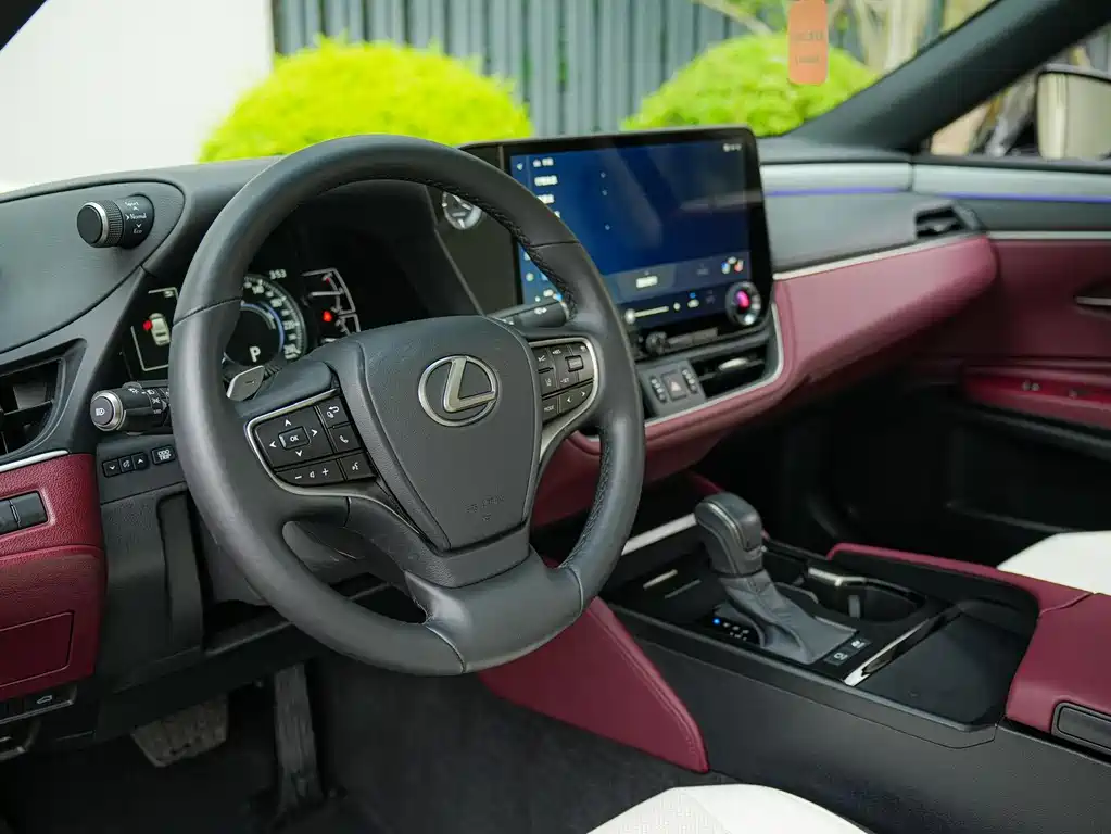 Lexus ES 2025 — фото 10