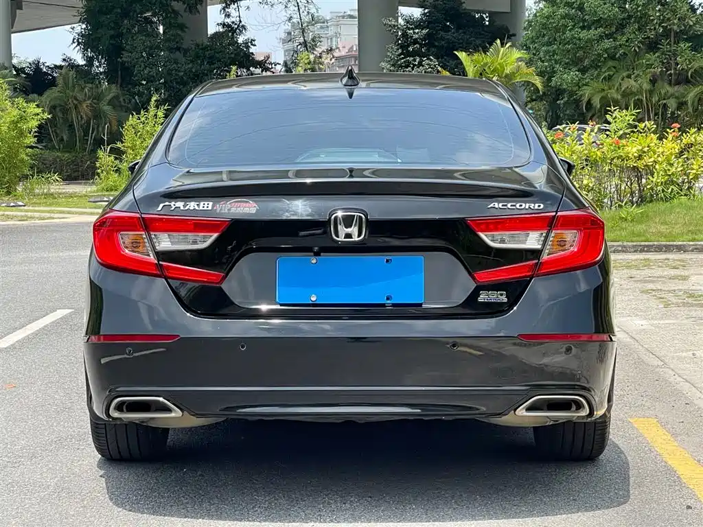 Honda Accord 2019 — фото 21