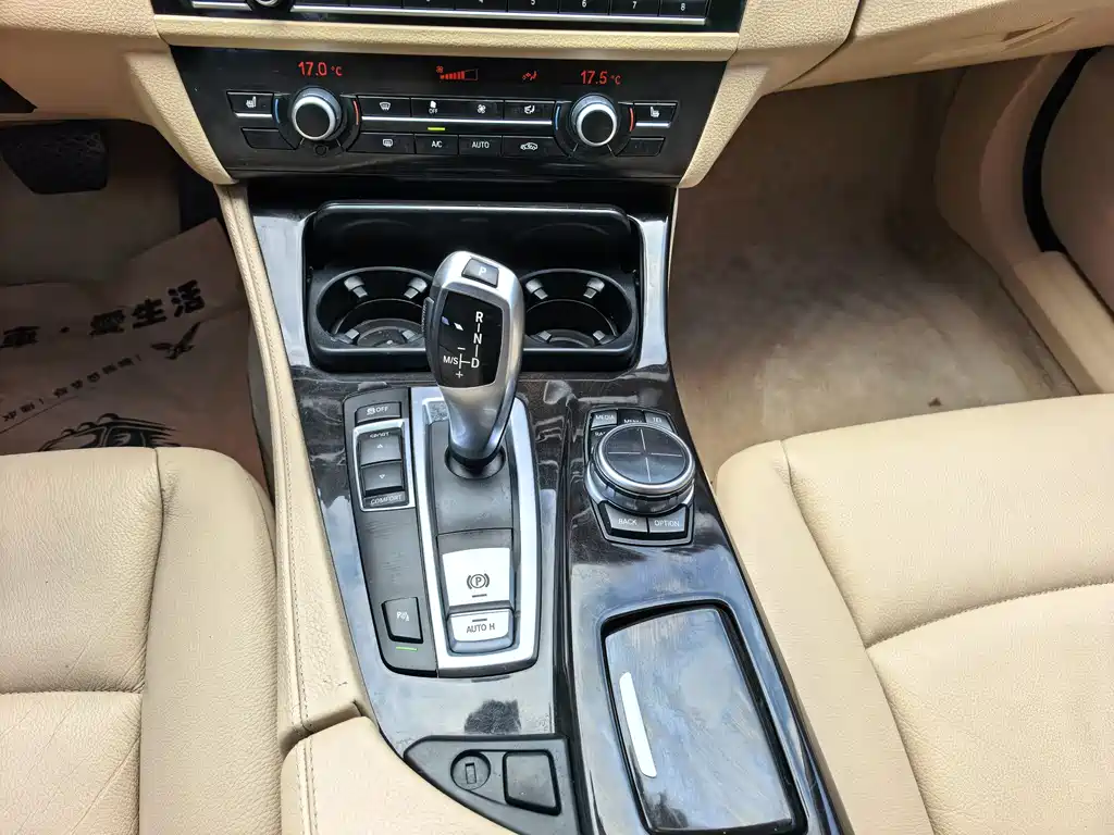 BMW 5 Series 2013 — фото 12