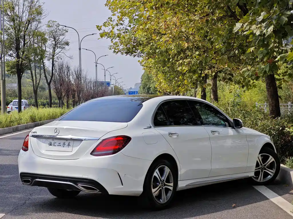 Mercedes-Benz C-Class 2019 — фото 11