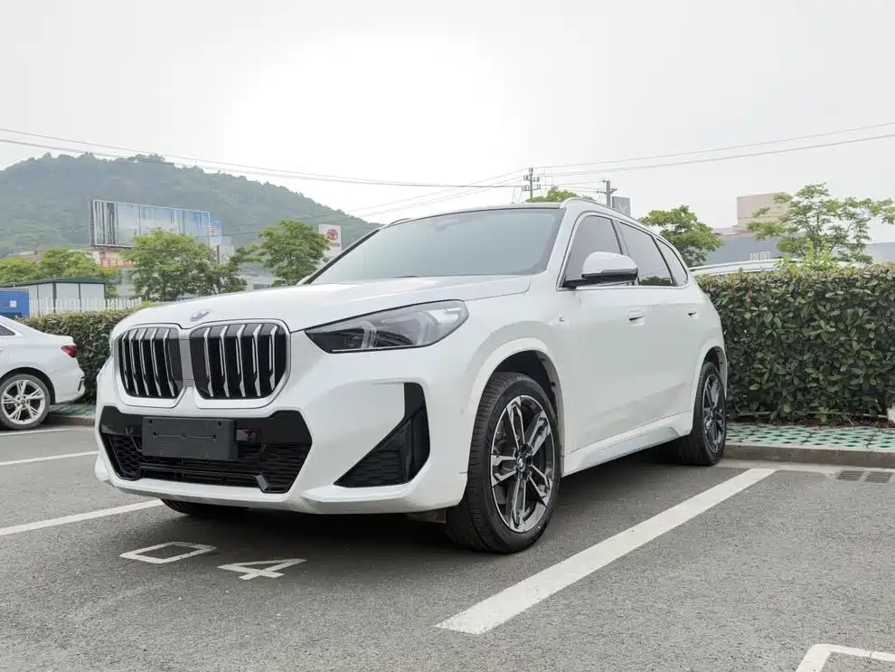 BMW X1 2024 — фото 1
