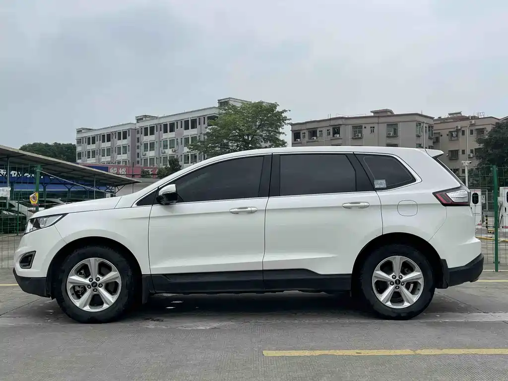 Ford Edge 2019 — фото 4