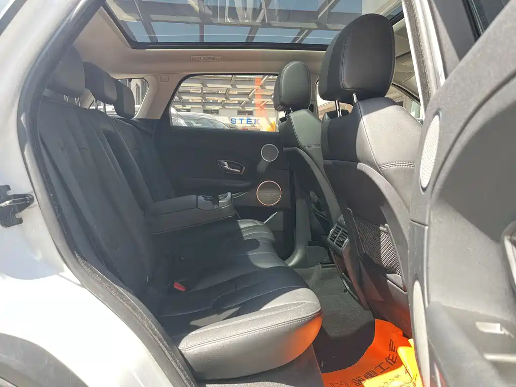 Land Rover Evoque 2016 — фото 14
